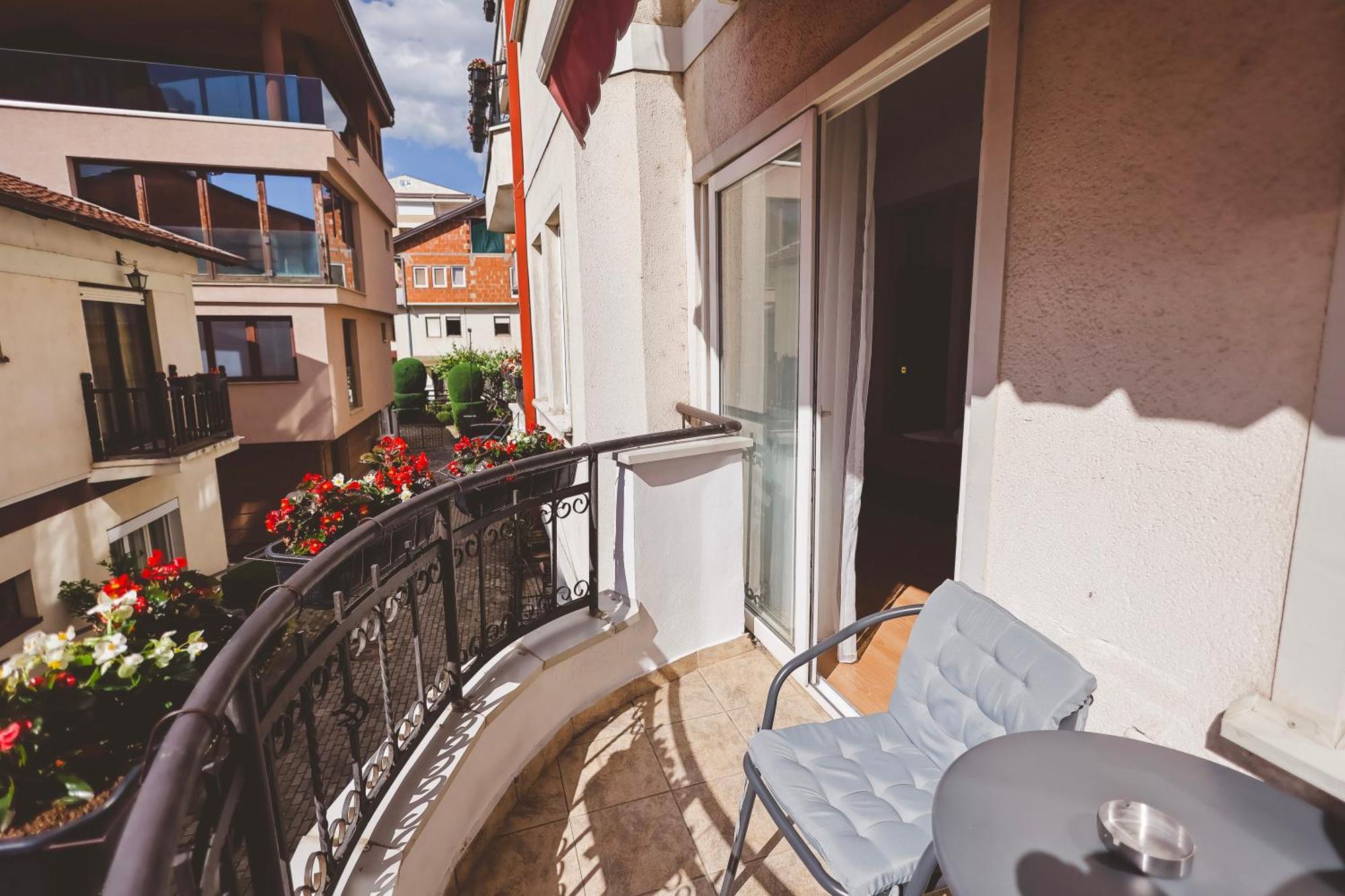 Ammotti Hotel Ohrid Ngoại thất bức ảnh
