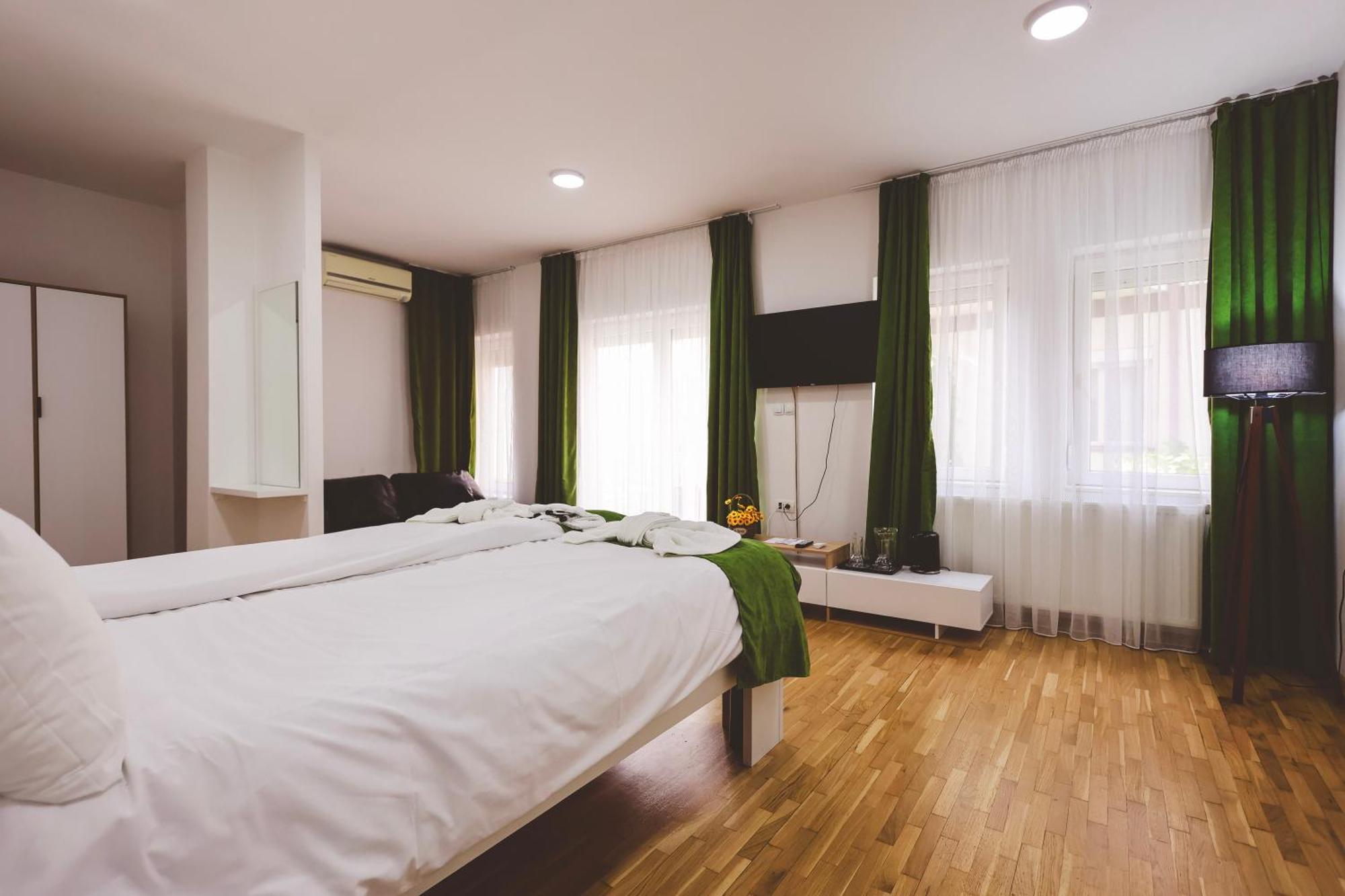Ammotti Hotel Ohrid Ngoại thất bức ảnh