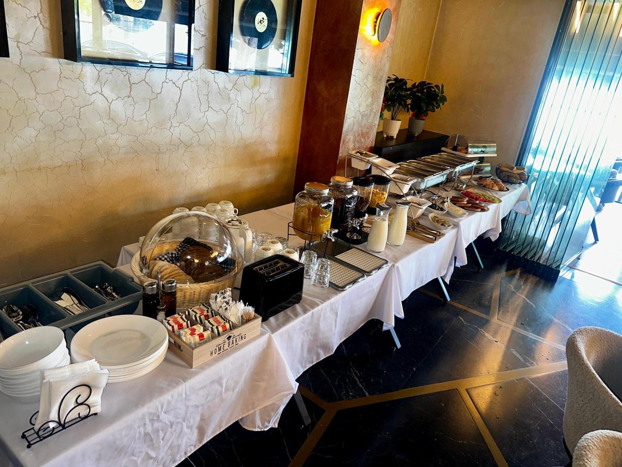 Ammotti Hotel Ohrid Ngoại thất bức ảnh